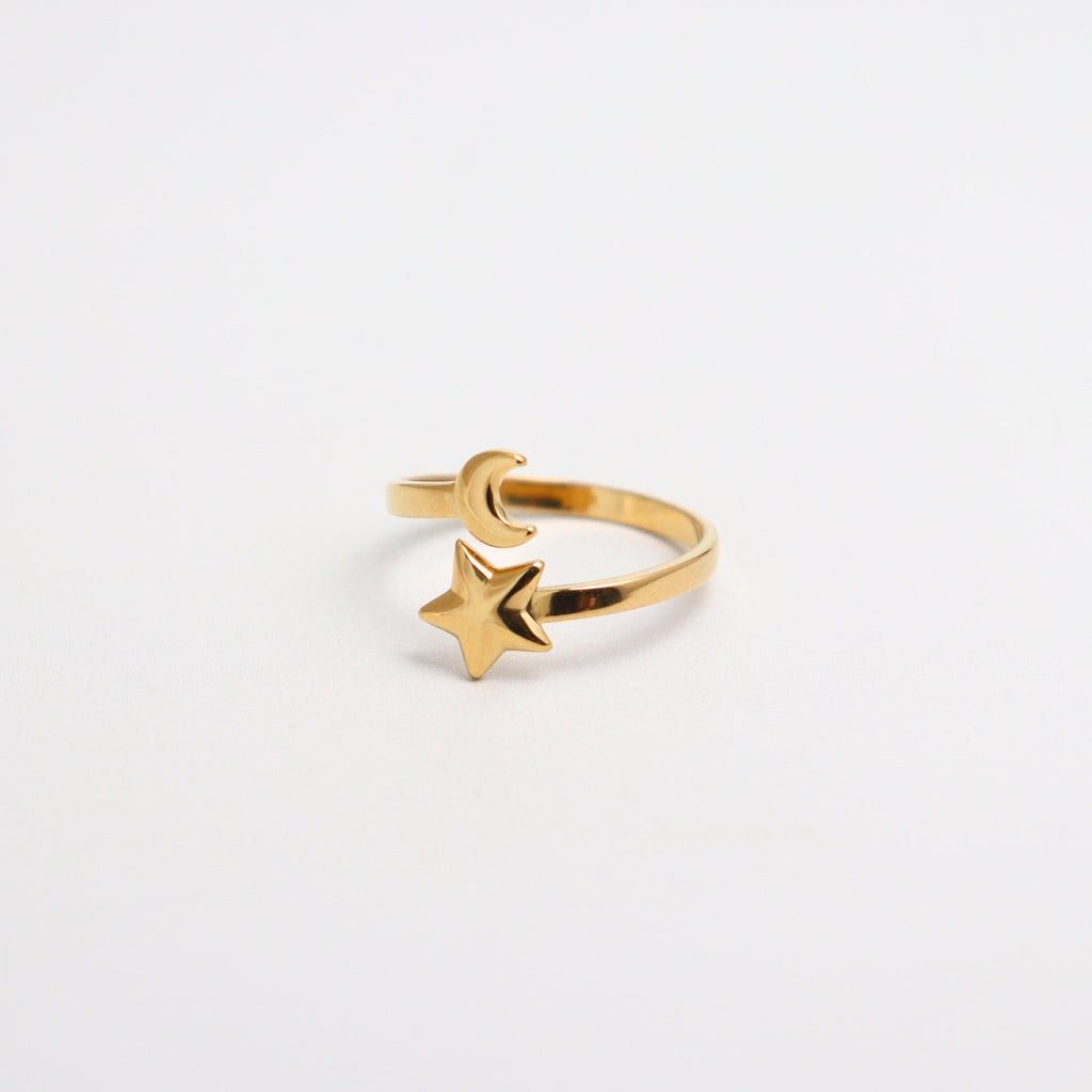 Clear Night Sky Minor Gold Ring