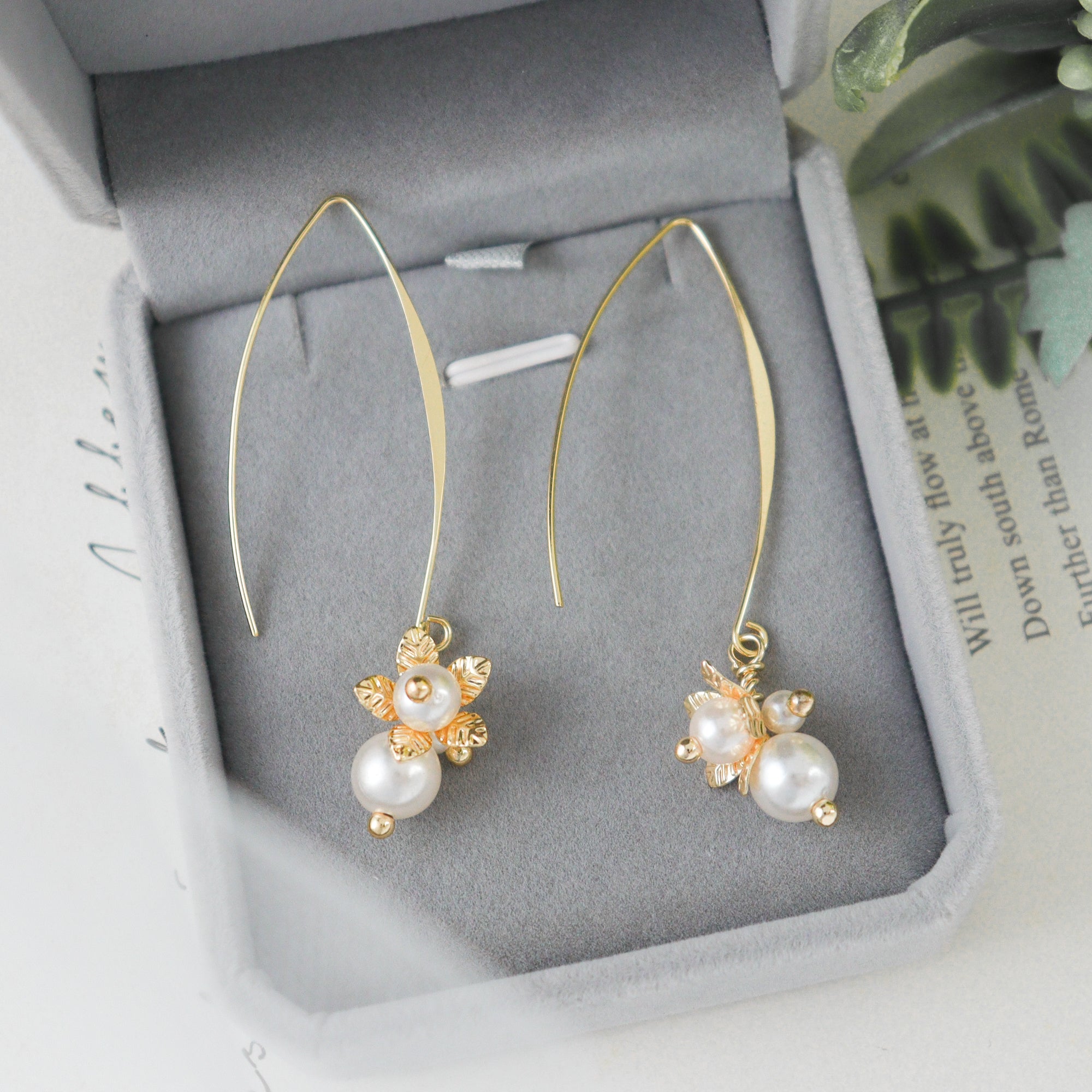 Fleur Perle Gold Earrings