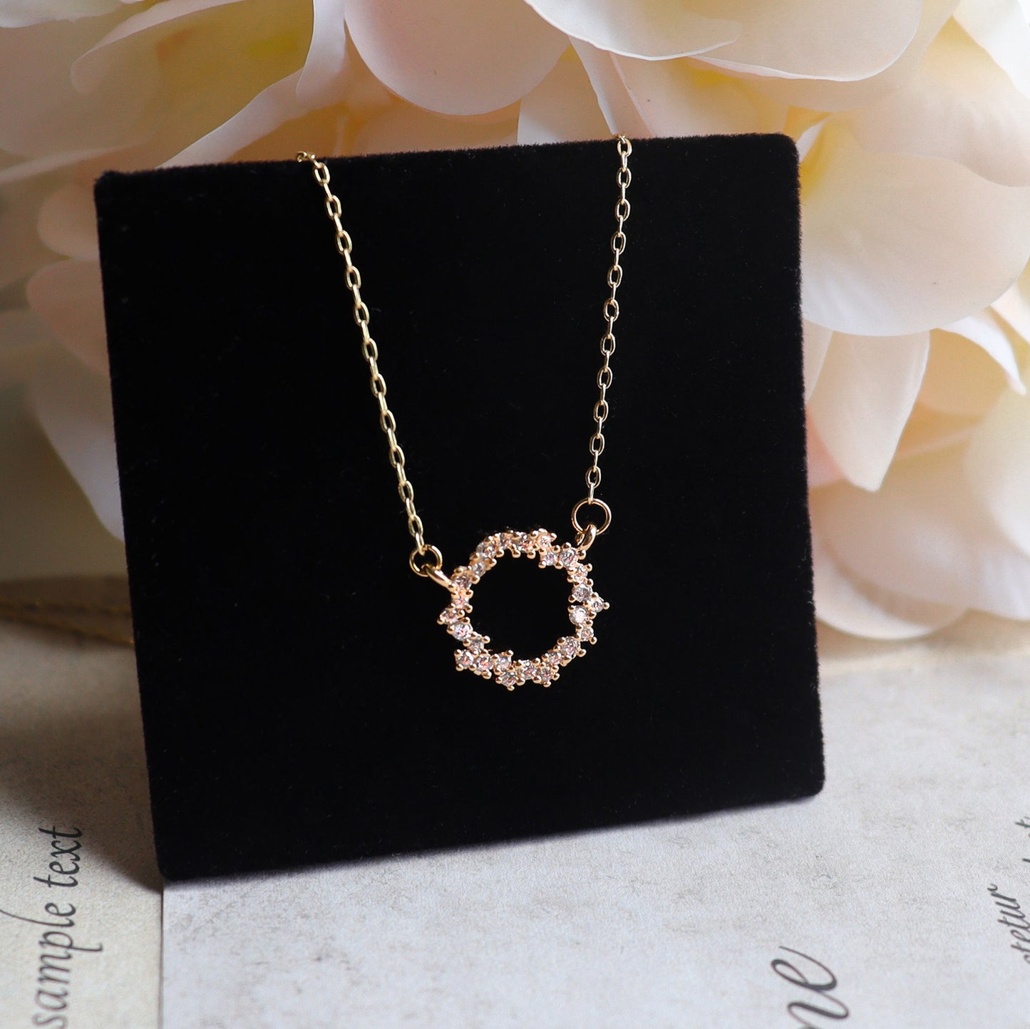 Gold Couronne Necklace
