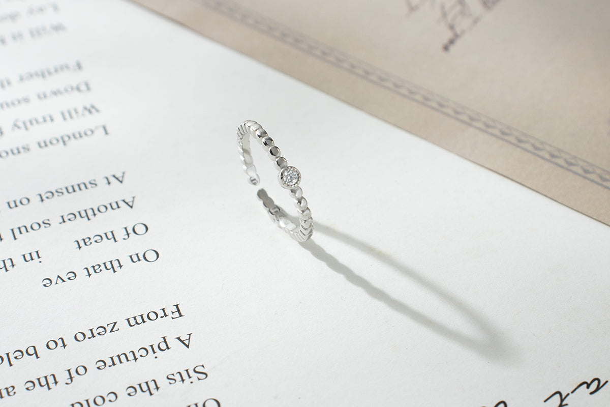 Tiny Solitaire Silver 925 Ring