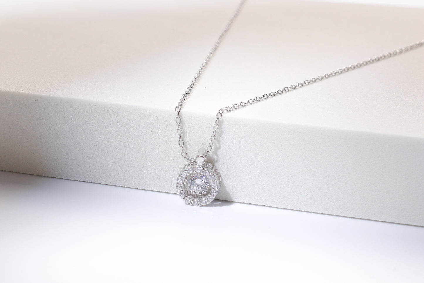 I Valor Dancing Silver 925 Necklace