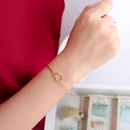 Simple Knot Gold Bangle