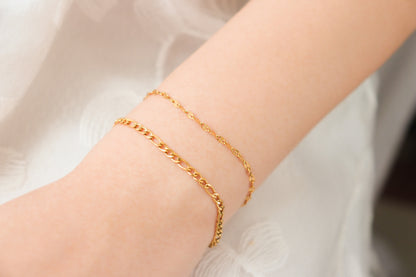 MouthLip Chain Gold Bracelet